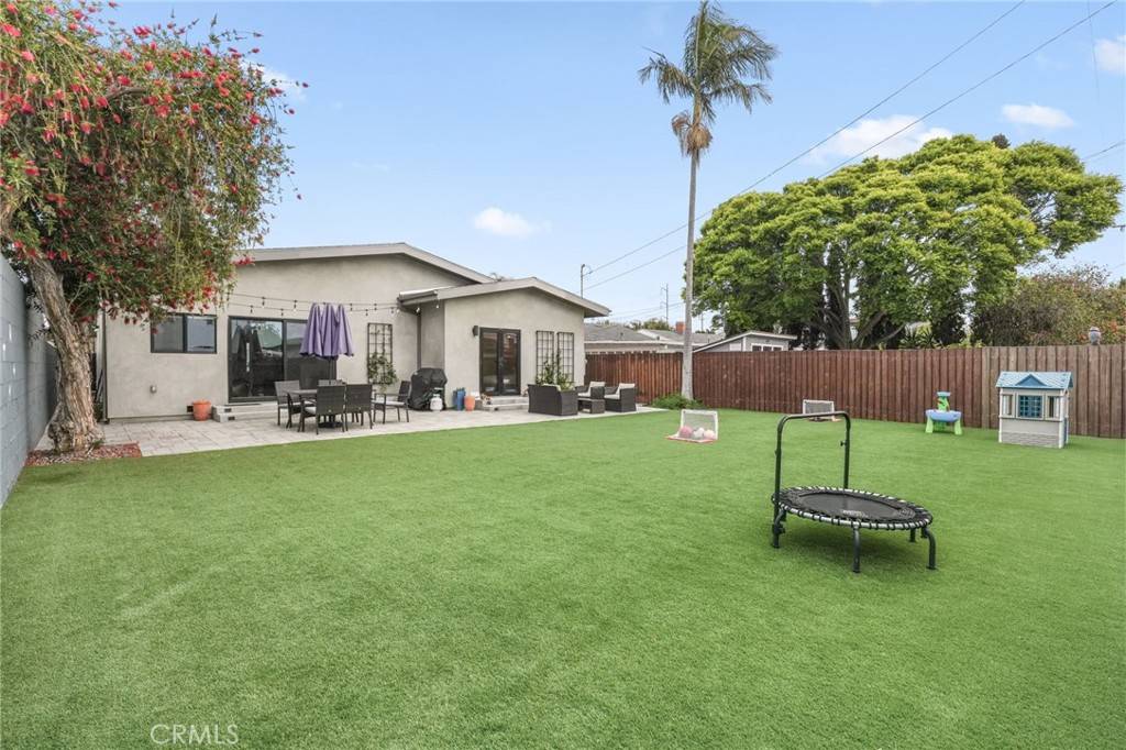 Hawthorne, CA 90250,4840 W 139th ST