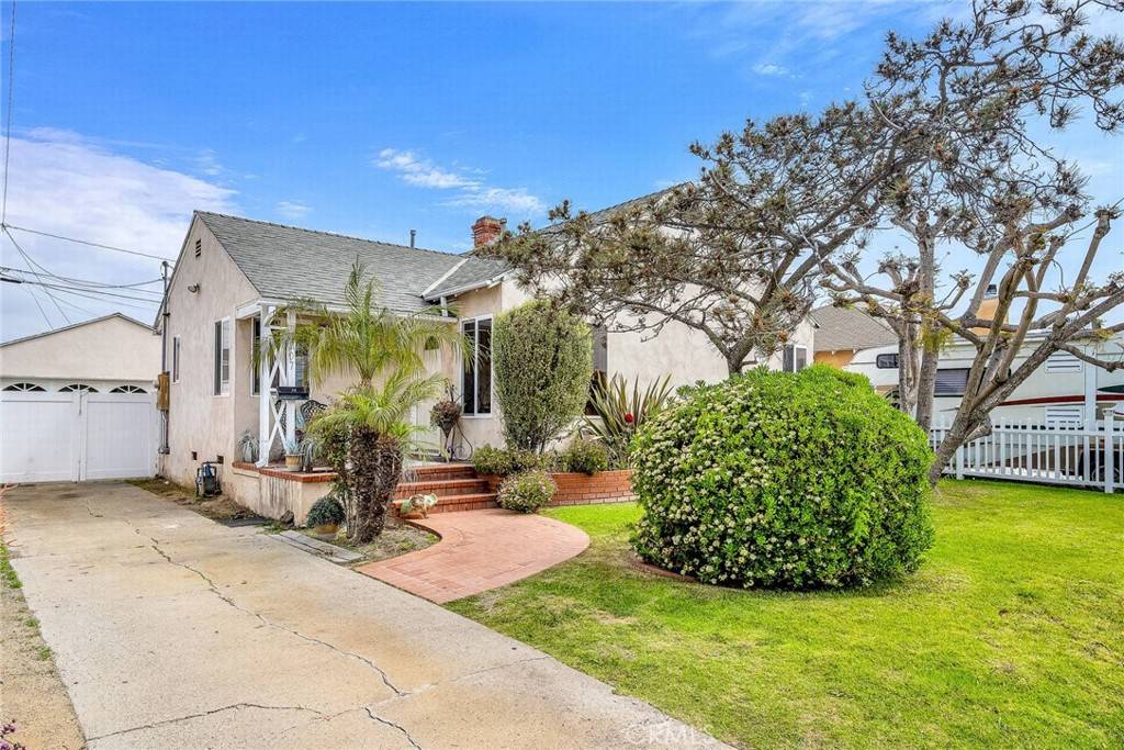 3207 W 154th PL, Gardena, CA 90249