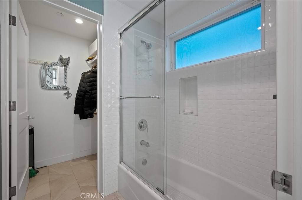 Hermosa Beach, CA 90254,1074 7th ST #2