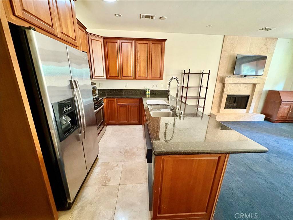 Avalon, CA 90704,344 Triana LN #102