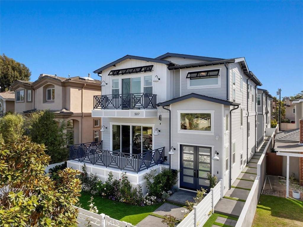 Redondo Beach, CA 90277,507 N Maria AVE #A