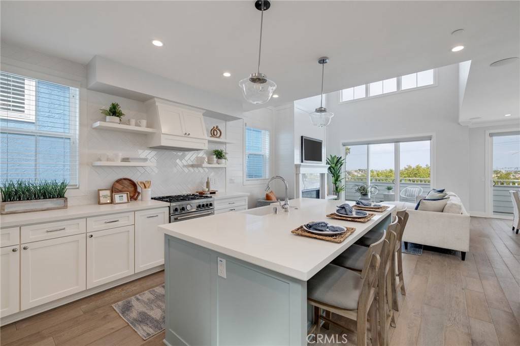 1524 Wollacott ST, Redondo Beach, CA 90278