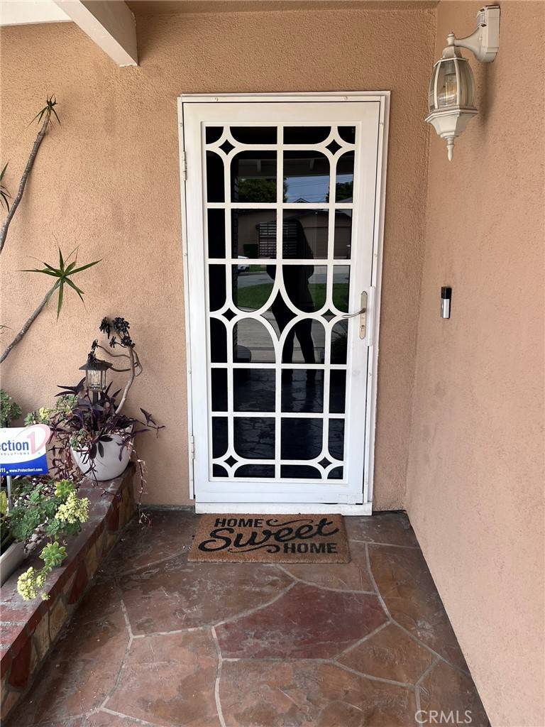 Carson, CA 90746,19522 Caney AVE