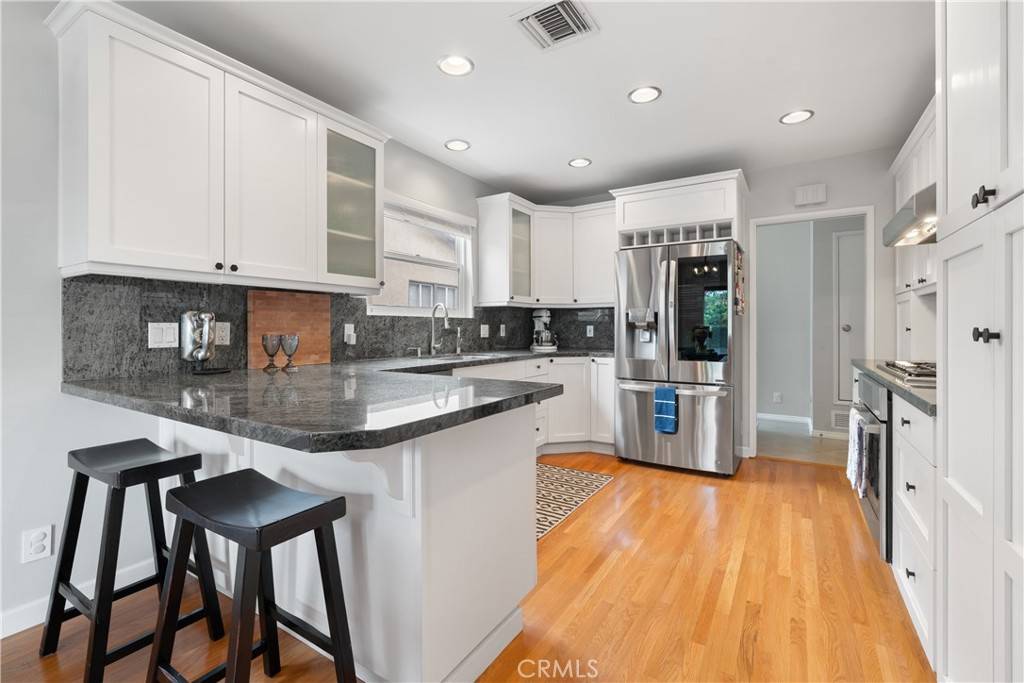 Long Beach, CA 90815,6860 E Roxanne WAY