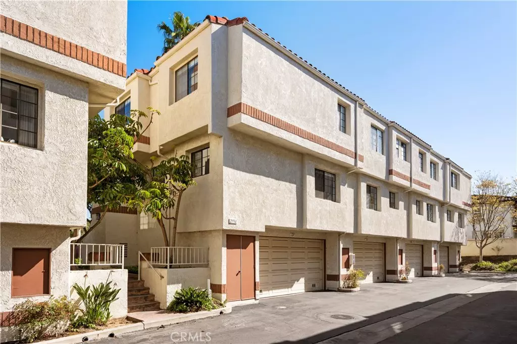 Torrance, CA 90503,2931 Plaza Del Amo #137
