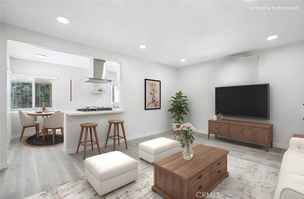 12111 Washington PL, Los Angeles, CA 90066