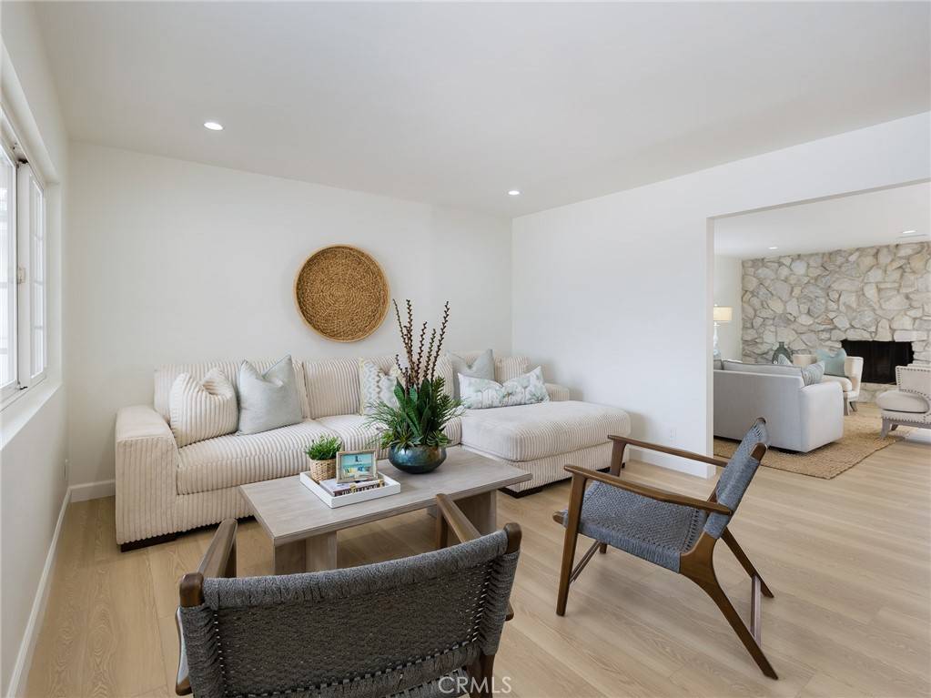 Hawthorne, CA 90250,5244 W 137th PL