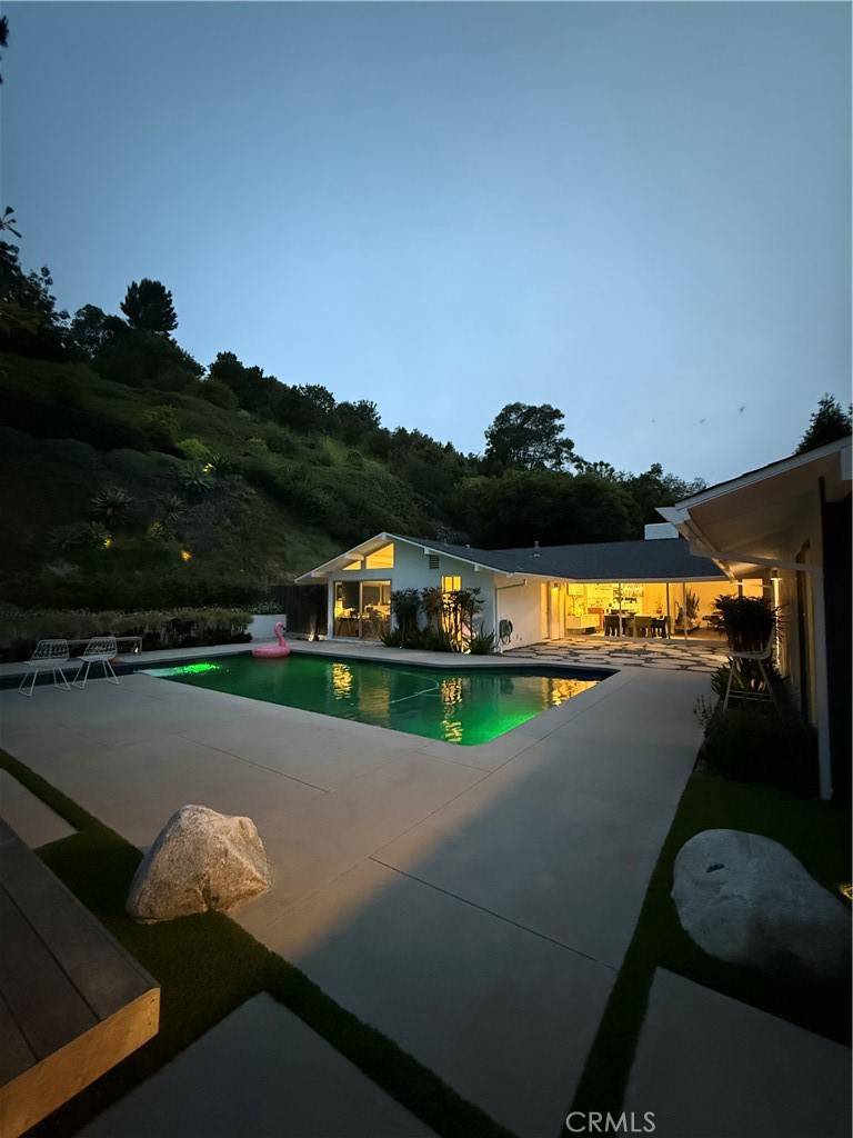 Rancho Palos Verdes, CA 90275,28715 Crestridge RD