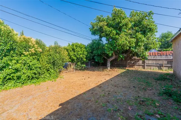 Compton, CA 90220,1306 S Cliveden AVE