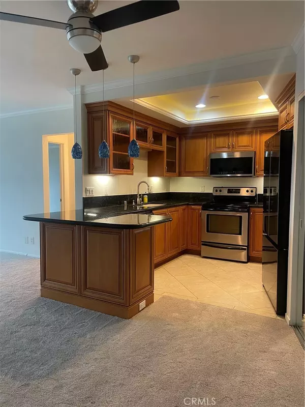 Redondo Beach, CA 90277,625 Esplanade #18