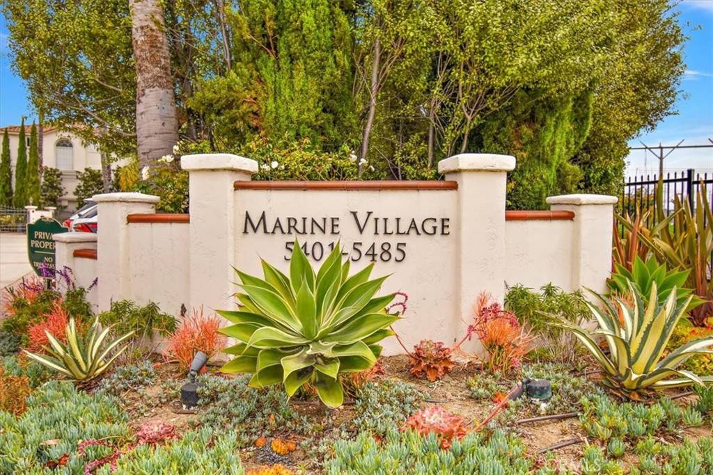 Hawthorne, CA 90260,5457 Marine AVE #2