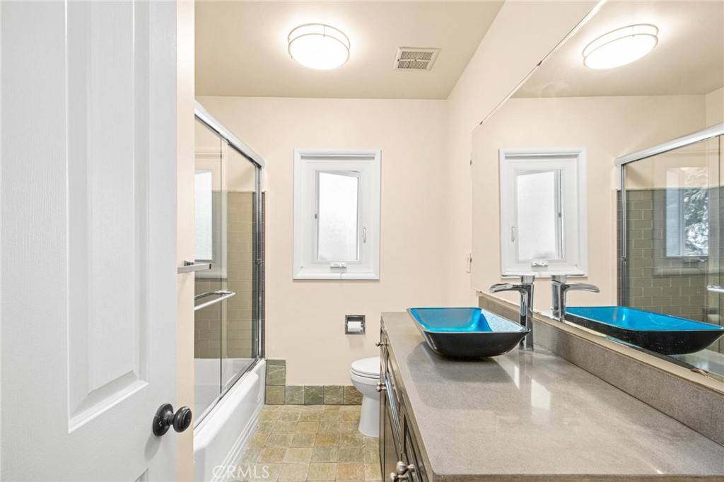 Rancho Palos Verdes, CA 90275,11 Packet RD