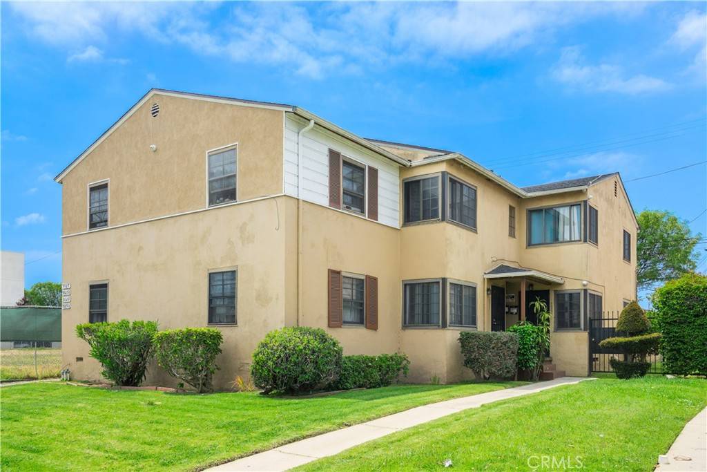 9027 Ramsgate AVE, Los Angeles, CA 90045