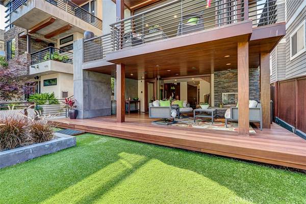 436 32nd St., Manhattan Beach, CA 90266