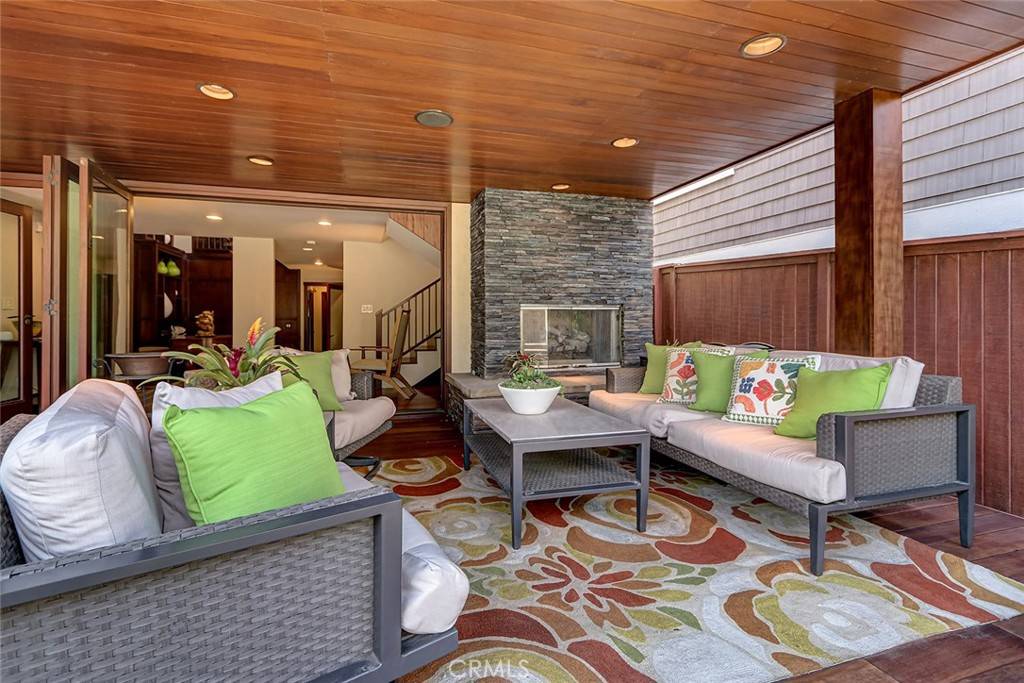 Manhattan Beach, CA 90266,436 32nd St.