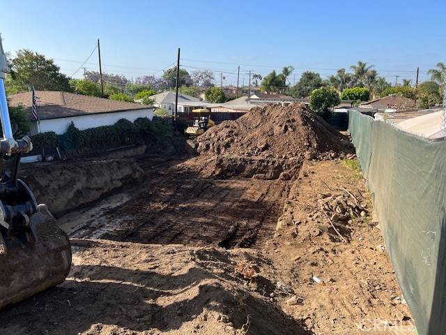 Whittier, CA 90605,13828 Crewe ST