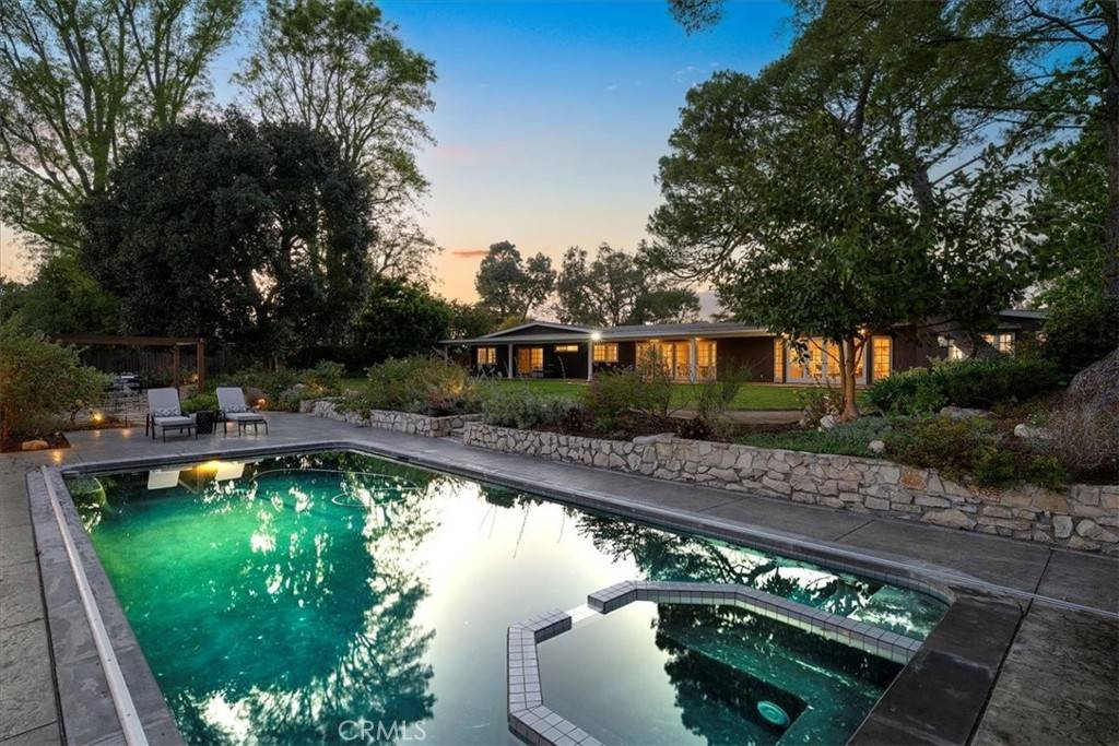 16 Crestwind DR, Rancho Palos Verdes, CA 90275