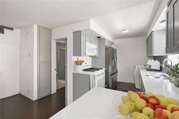 Lomita, CA 90717,25834 Cypress ST