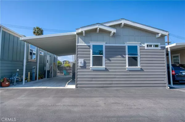 Lomita, CA 90717,26006 Oak ST #6