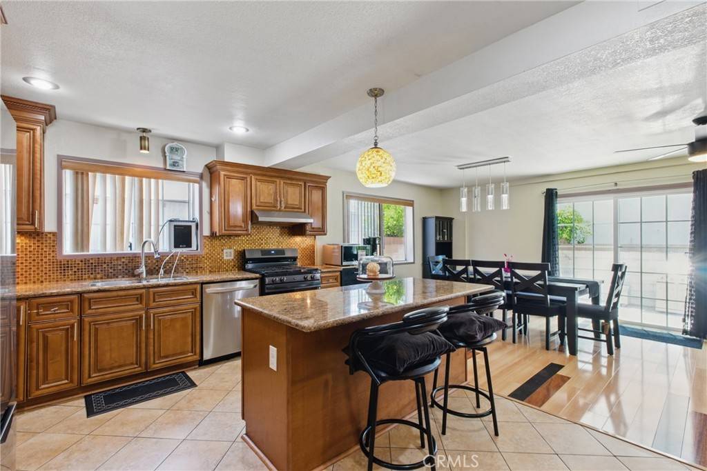 Carson, CA 90745,302 E 213th ST