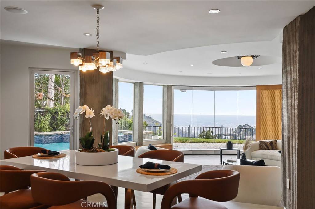 Los Angeles, CA 90046,2744 Cardwell PL