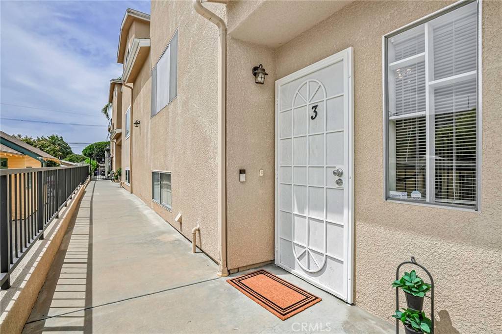 San Pedro, CA 90731,560 W 14th ST #3