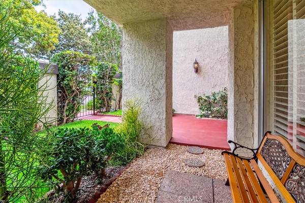 Long Beach, CA 90807,627 W Terrylynn PL