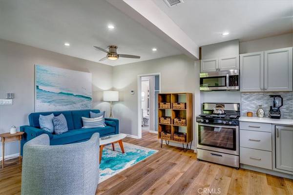 Playa Del Rey, CA 90293,325 Culver Blvd #1