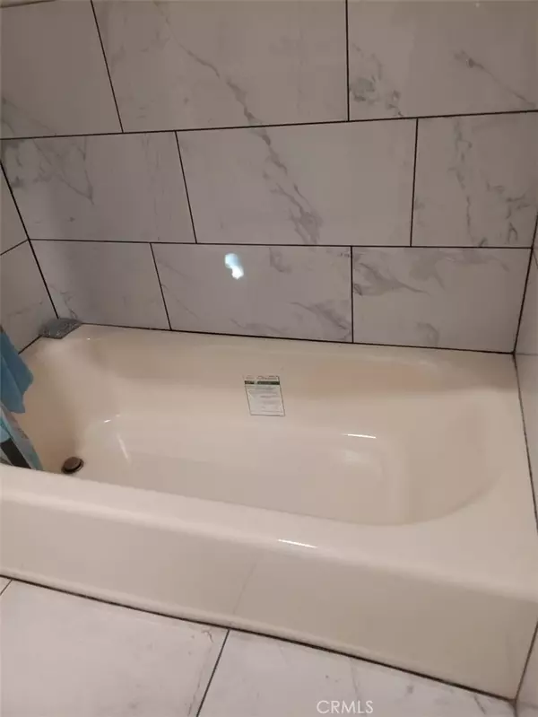 Compton, CA 90222,2506 E 130th ST