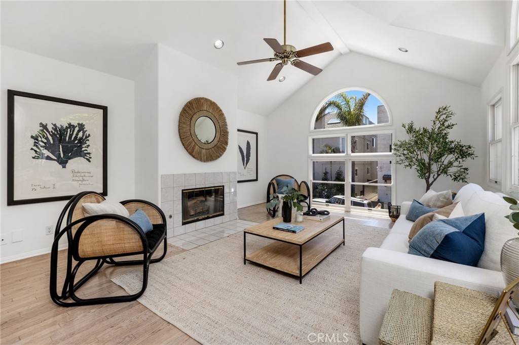 Hermosa Beach, CA 90254,225 27th ST