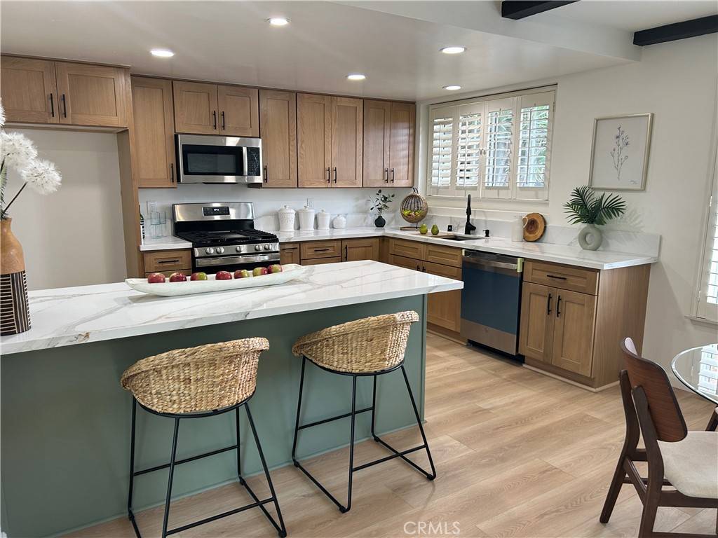 Harbor City, CA 90710,990 244th ST