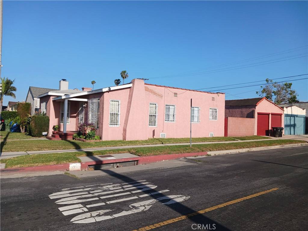 Los Angeles, CA 90047,1960 W 67th ST