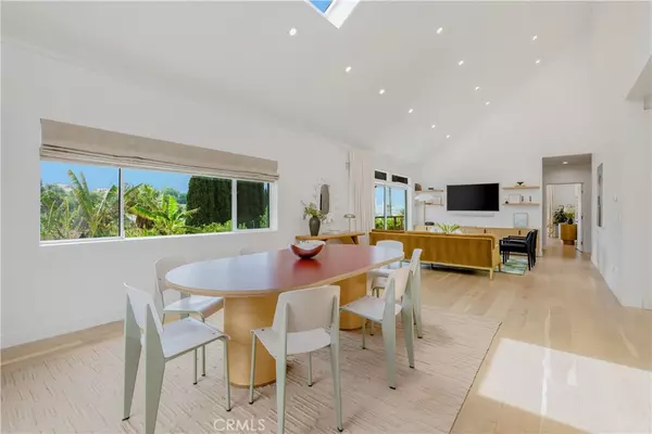 Los Angeles, CA 90039,2240 Ewing ST