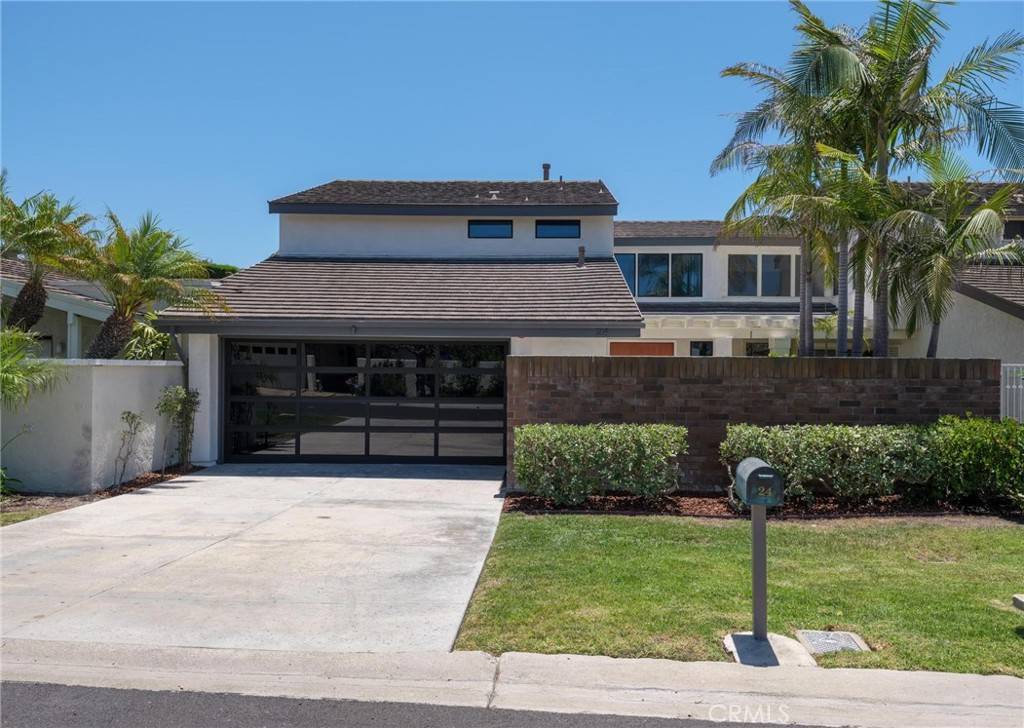 24 White Water DR, Corona Del Mar, CA 92625