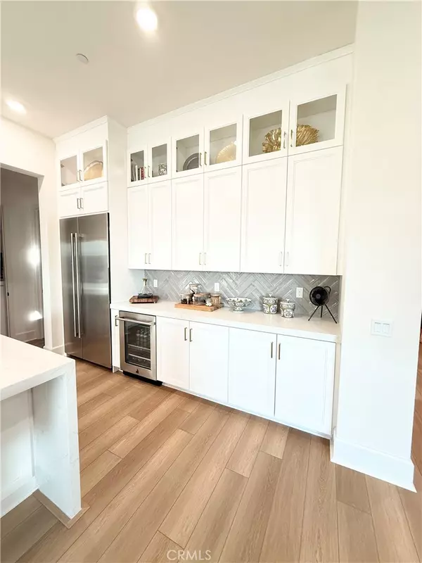 Buena Park, CA 90621,8896 Los Coyotes CT #410