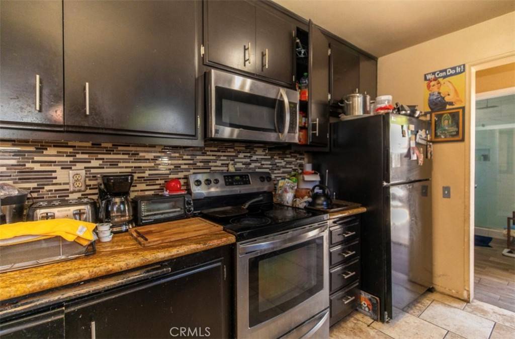 Hawthorne, CA 90250,4547 W 141st Street