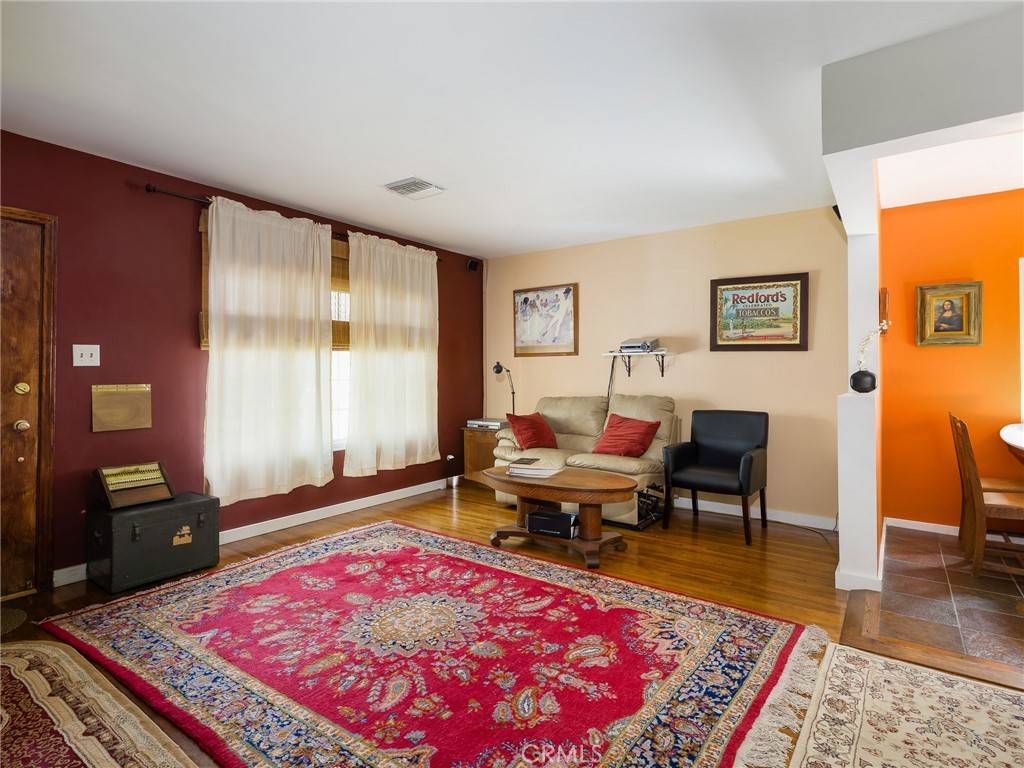 Hawthorne, CA 90304,5526 W 118th PL