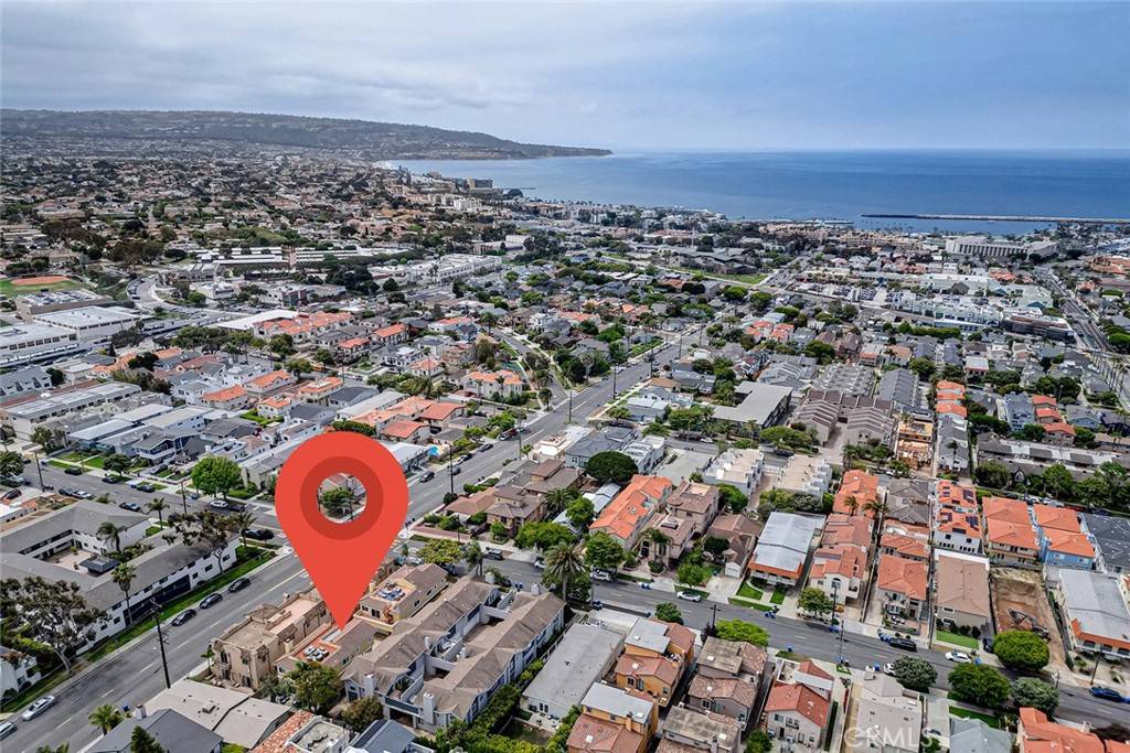 Redondo Beach, CA 90277,602 N Juanita AVE #B