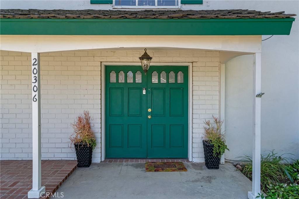 Chatsworth, CA 91311,20306 Tau PL