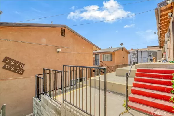 Los Angeles, CA 90032,5274 Ithaca AVE
