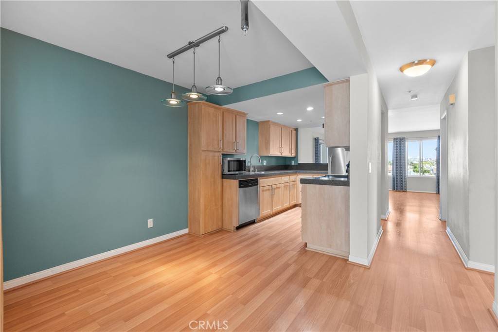 Redondo Beach, CA 90277,200 S. Catalina Ave #307
