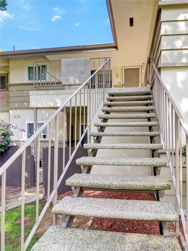 Torrance, CA 90505,22907 Nadine CIR #B