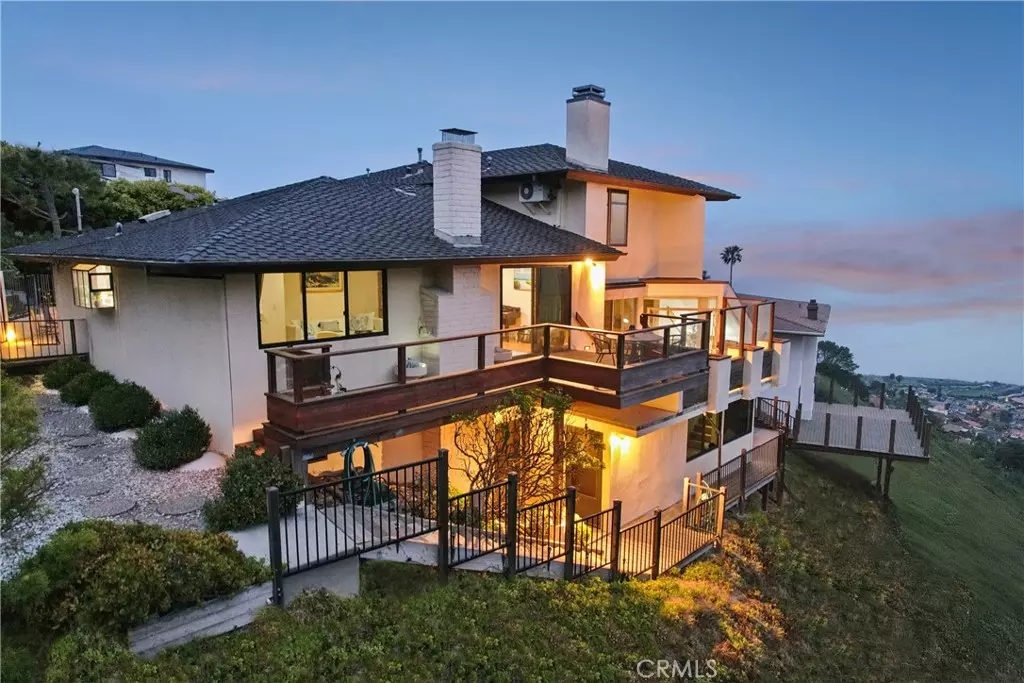 Rancho Palos Verdes, CA 90275,30427 Ganado DR