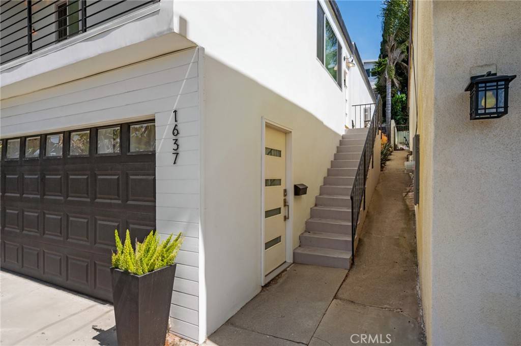 Redondo Beach, CA 90278,1637 Spreckels LN