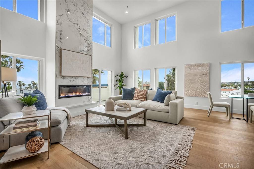 Redondo Beach, CA 90277,200 S Catalina AVE #403