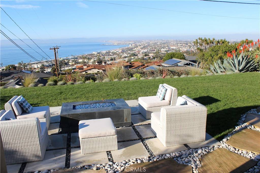 Redondo Beach, CA 90277,161 Via Pasqual