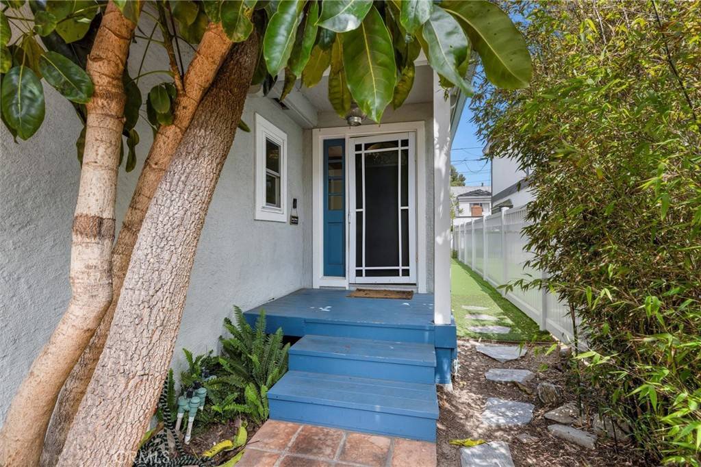 Manhattan Beach, CA 90266,3528 Pacific AVE