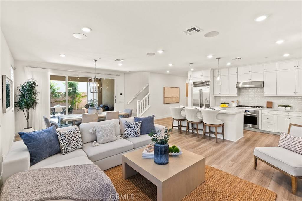 27636 S Evergreen PL, San Pedro, CA 90732