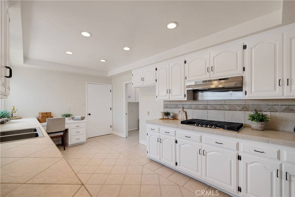 Torrance, CA 90503,3313 Onrado ST