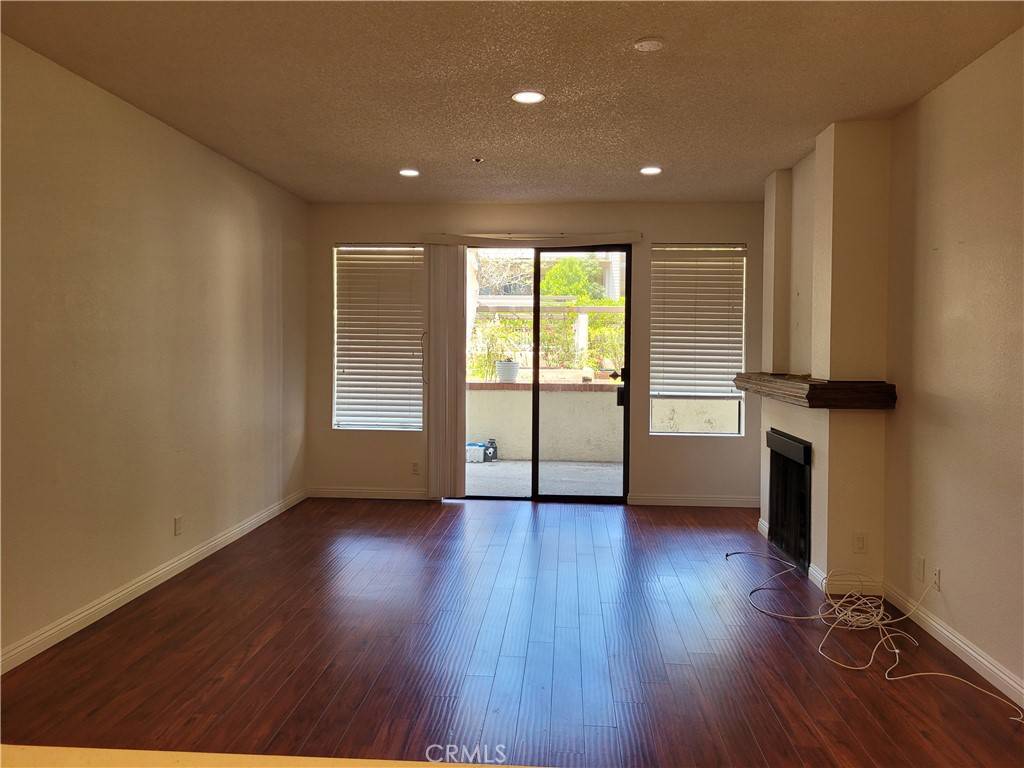 Torrance, CA 90503,2563 Plaza Del Amo #107